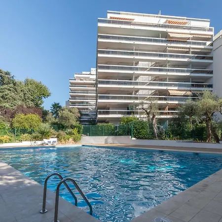 Tanit Classe 40m2 T1 Terrasse Angle 35 M2 Piscine Parking Gratuit