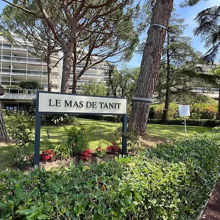 Tanit Arad Classe 40m2 Terrasse Angle 35 M2 Piscine Parking Privatif Antibes